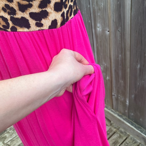 Gorgeous Leopard/Hot Pink Maxi Dress - Picture 4 of 8